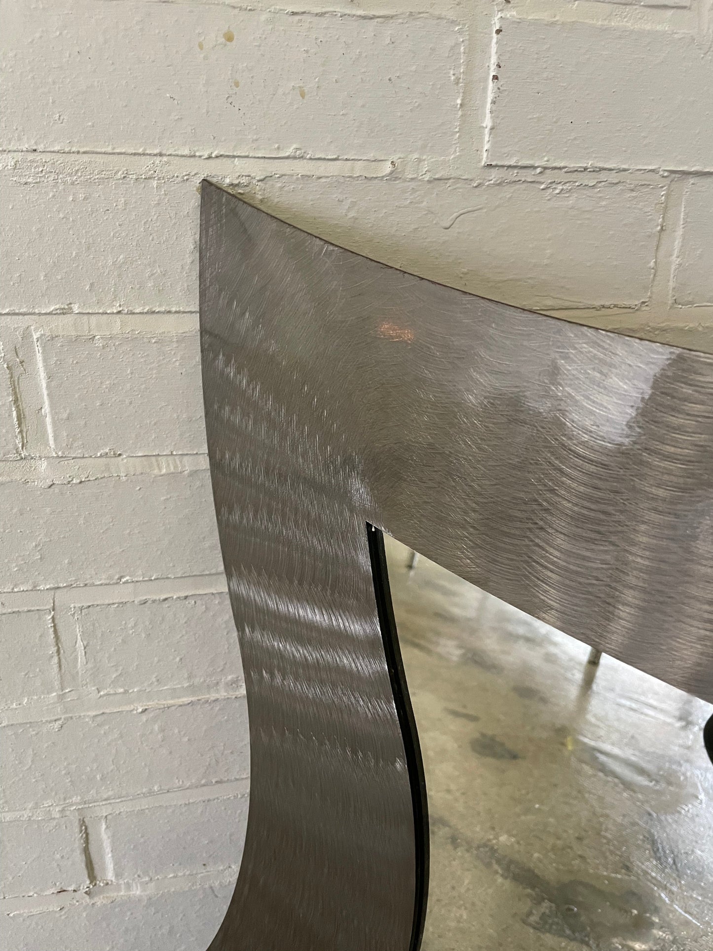 METAL FRAME Brutalist mirror
