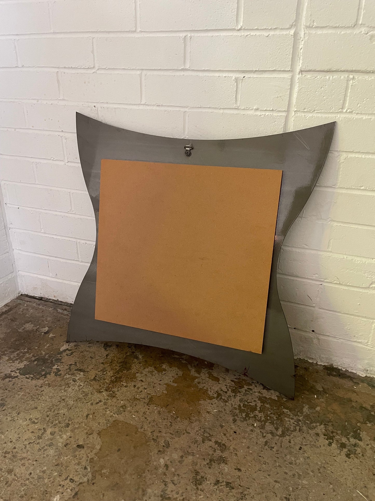 METAL FRAME Brutalist mirror