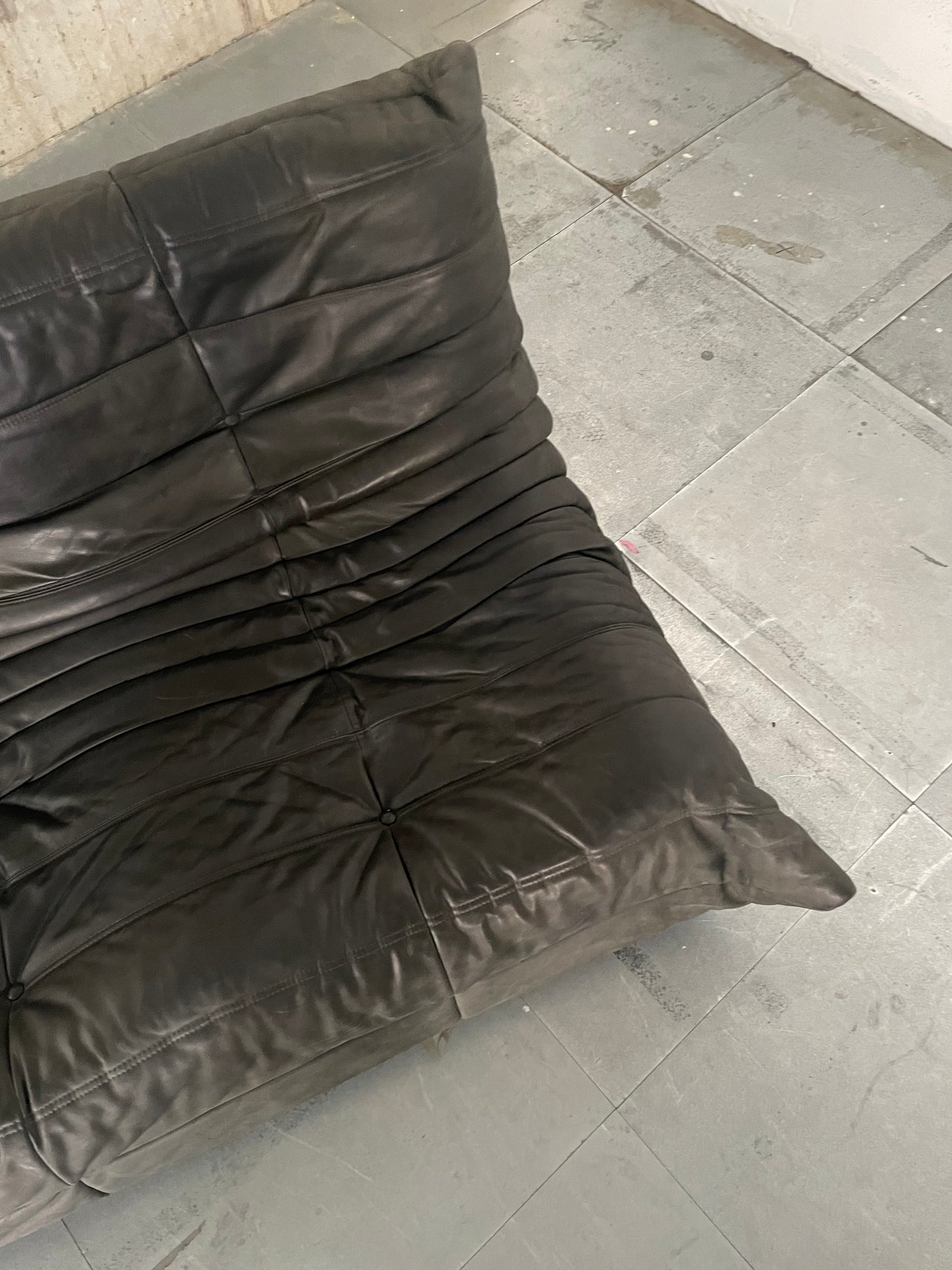 LIGNE ROSET TOGO - 2 Seater