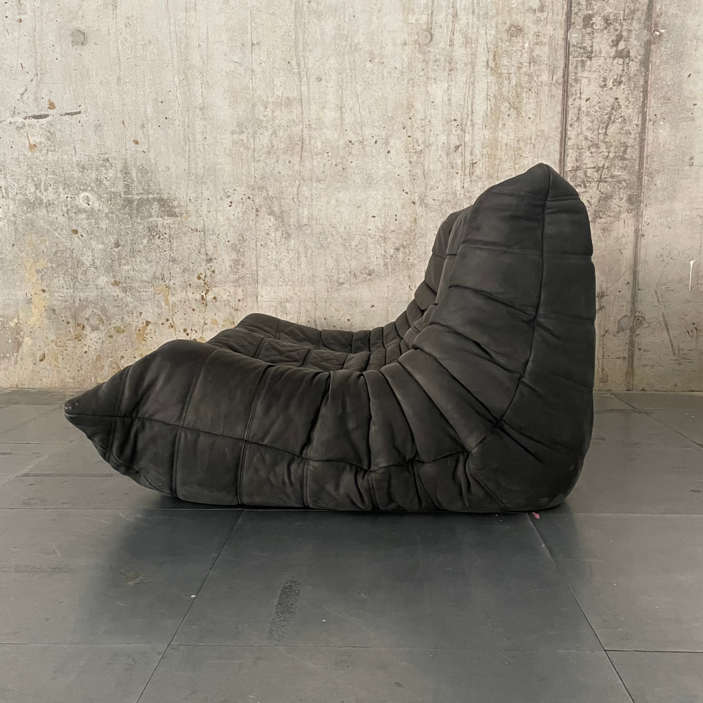 LIGNE ROSET TOGO - 2 Seater