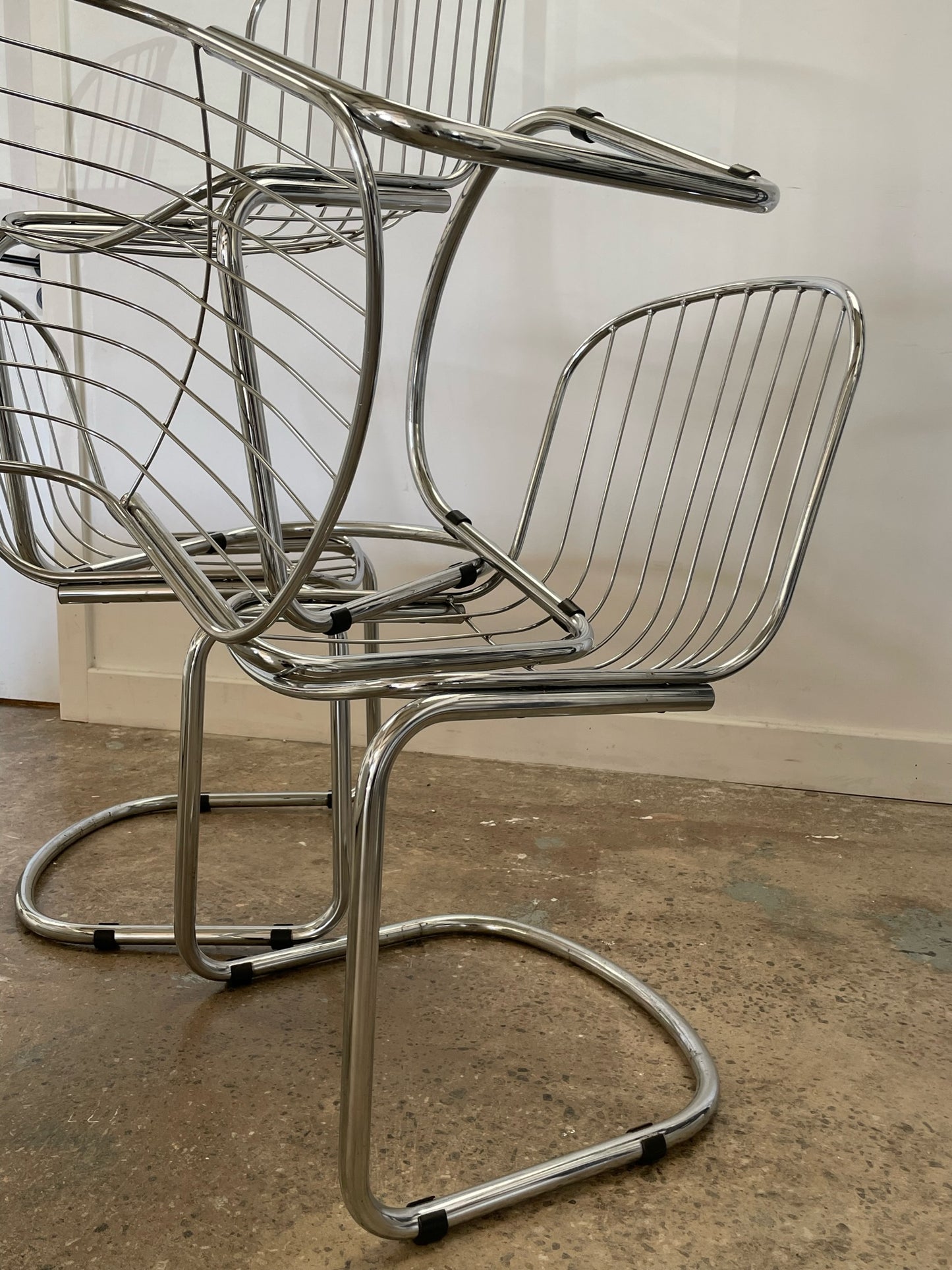 GASTONE RINALDI Cantilever Chairs x 4