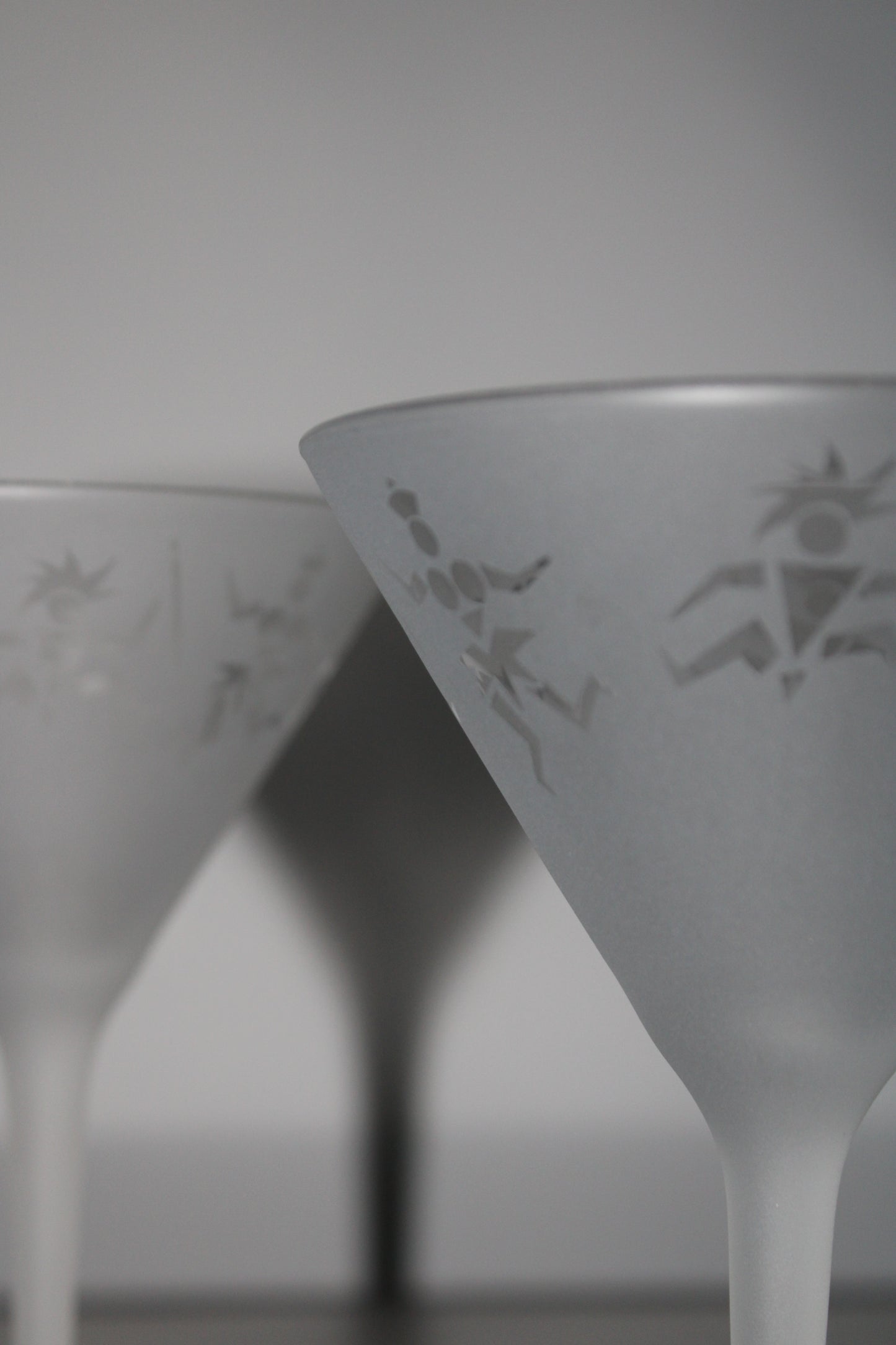 ARC France frosted & etched martini glasses, 1980