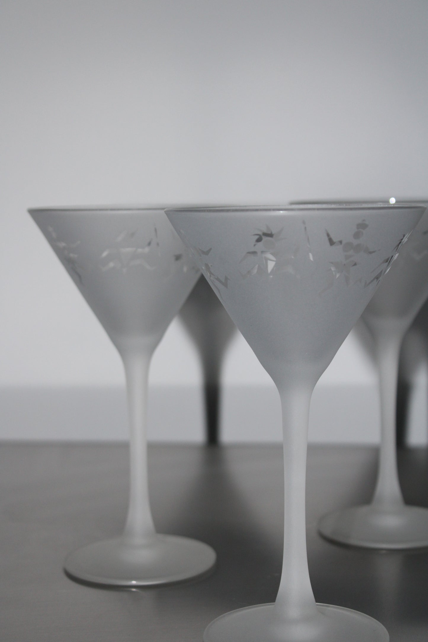 ARC France frosted & etched martini glasses, 1980