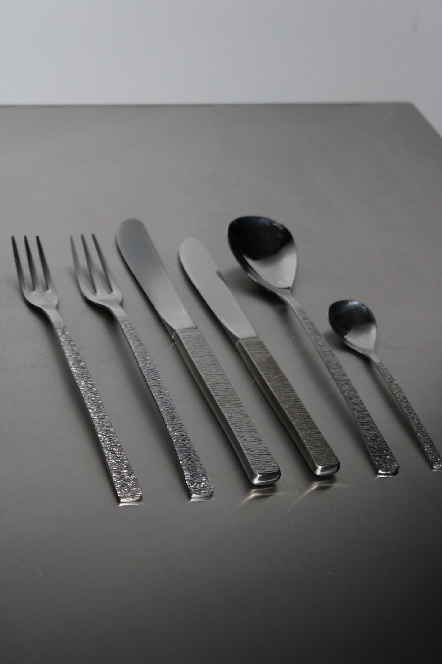 Brutalist style 6 piece cutlery set by Gerald Benney for Viners of Sheffield 1970’s (10 available)