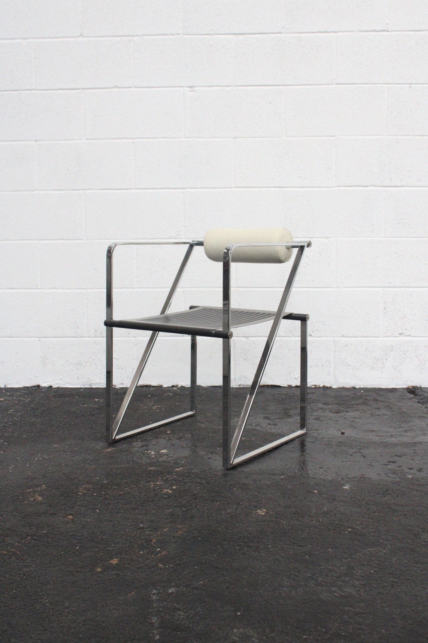 ‘Seconda’ chair in chrome & cream faux leather after Mario Botta,  Italy 1980s