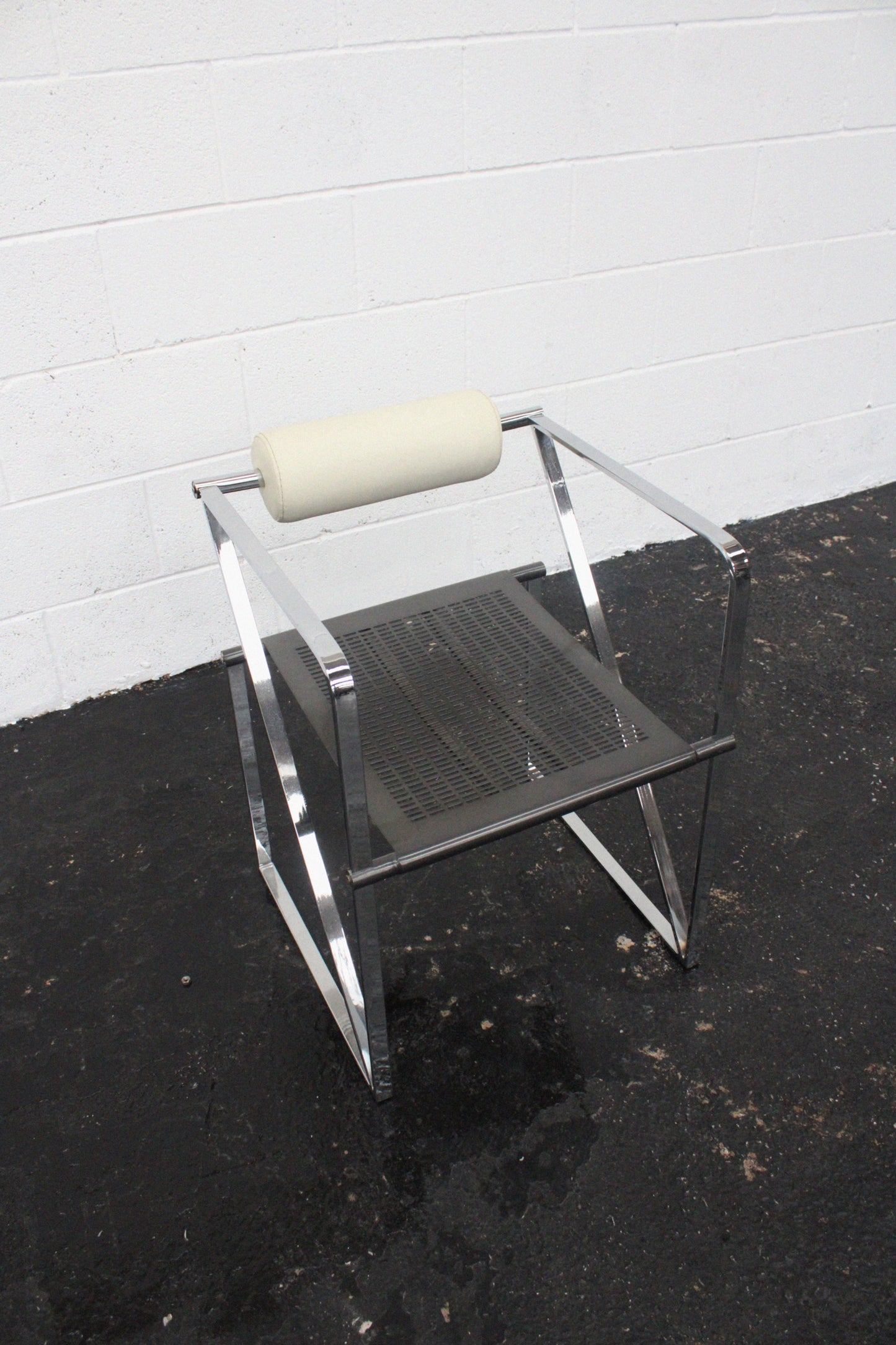 ‘Seconda’ chair in chrome & cream faux leather after Mario Botta,  Italy 1980s